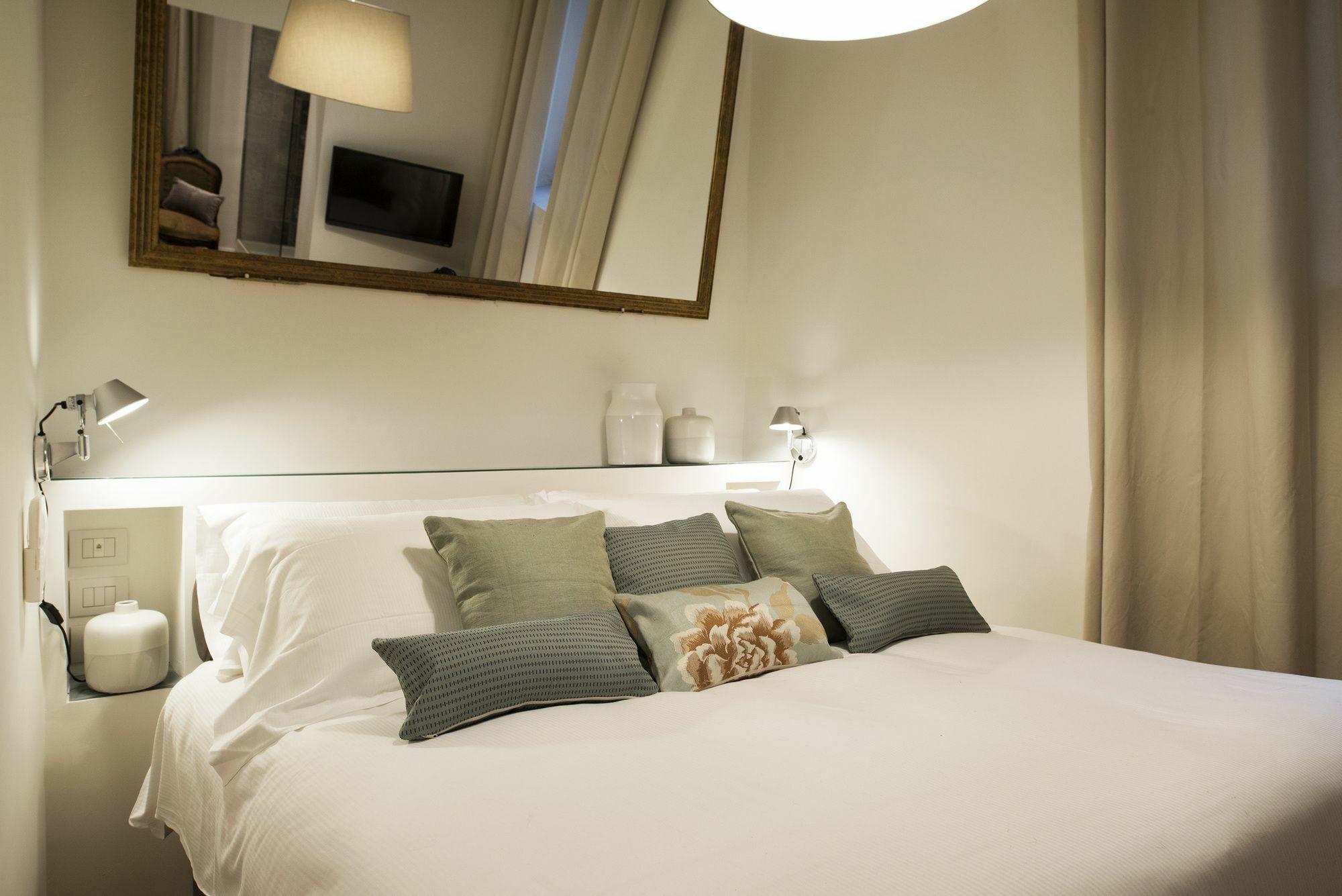 Maison Palazzo Taverna Hotell 3*