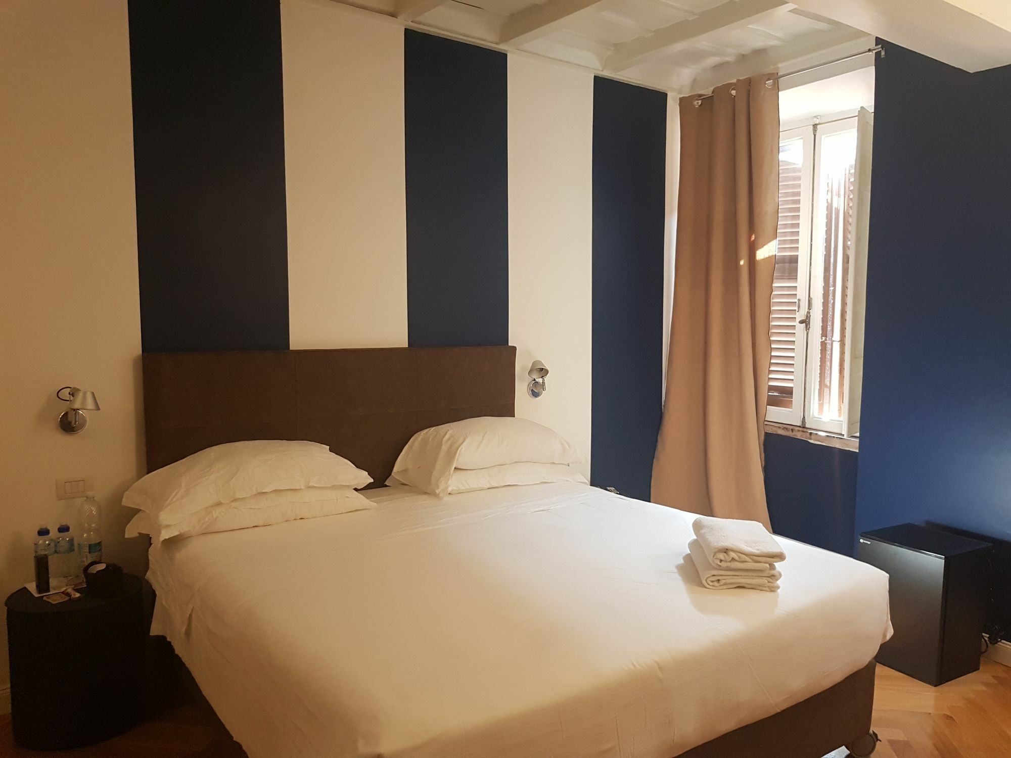 Maison Palazzo Taverna Roma