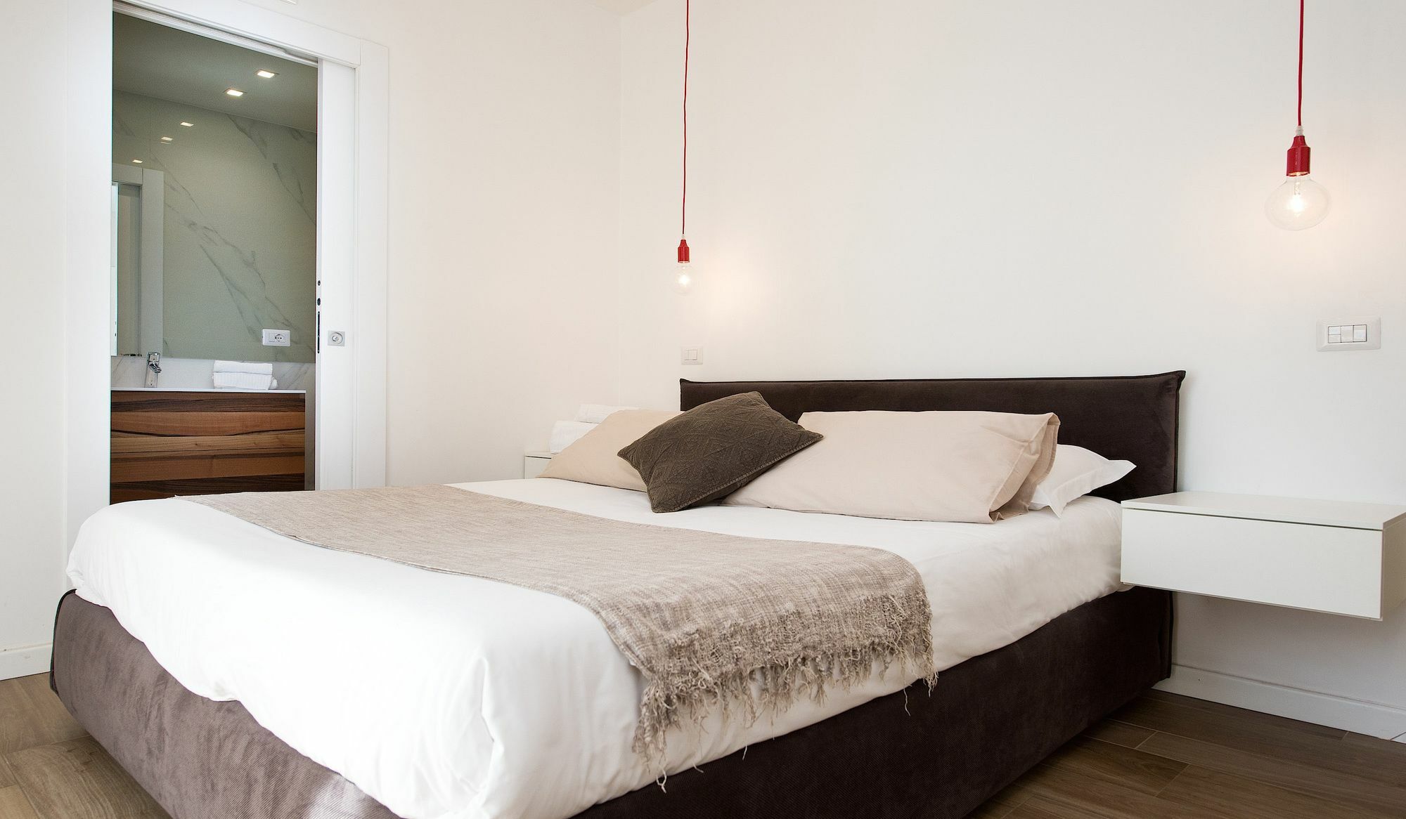 Vatican Kalasa Suite & Deluxe Apartamento