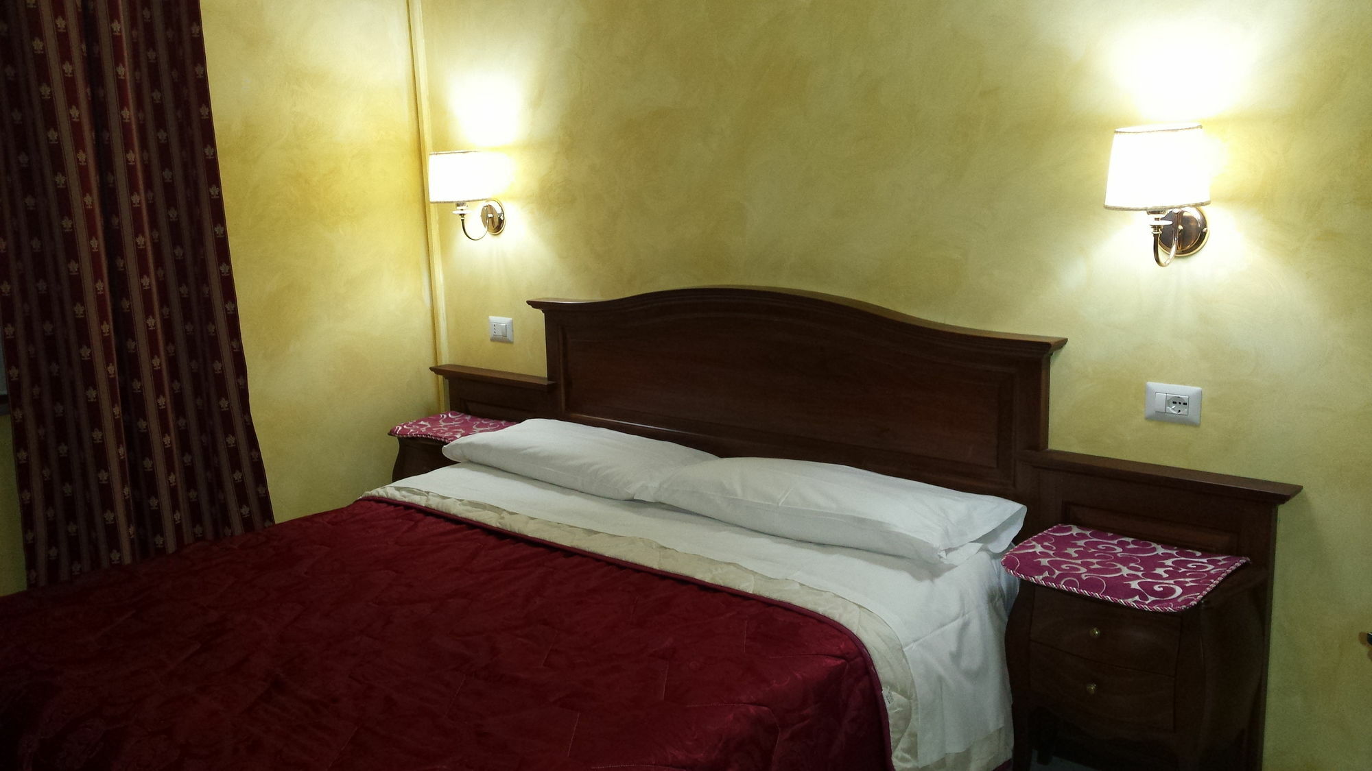 Hotel Pitagora 3*