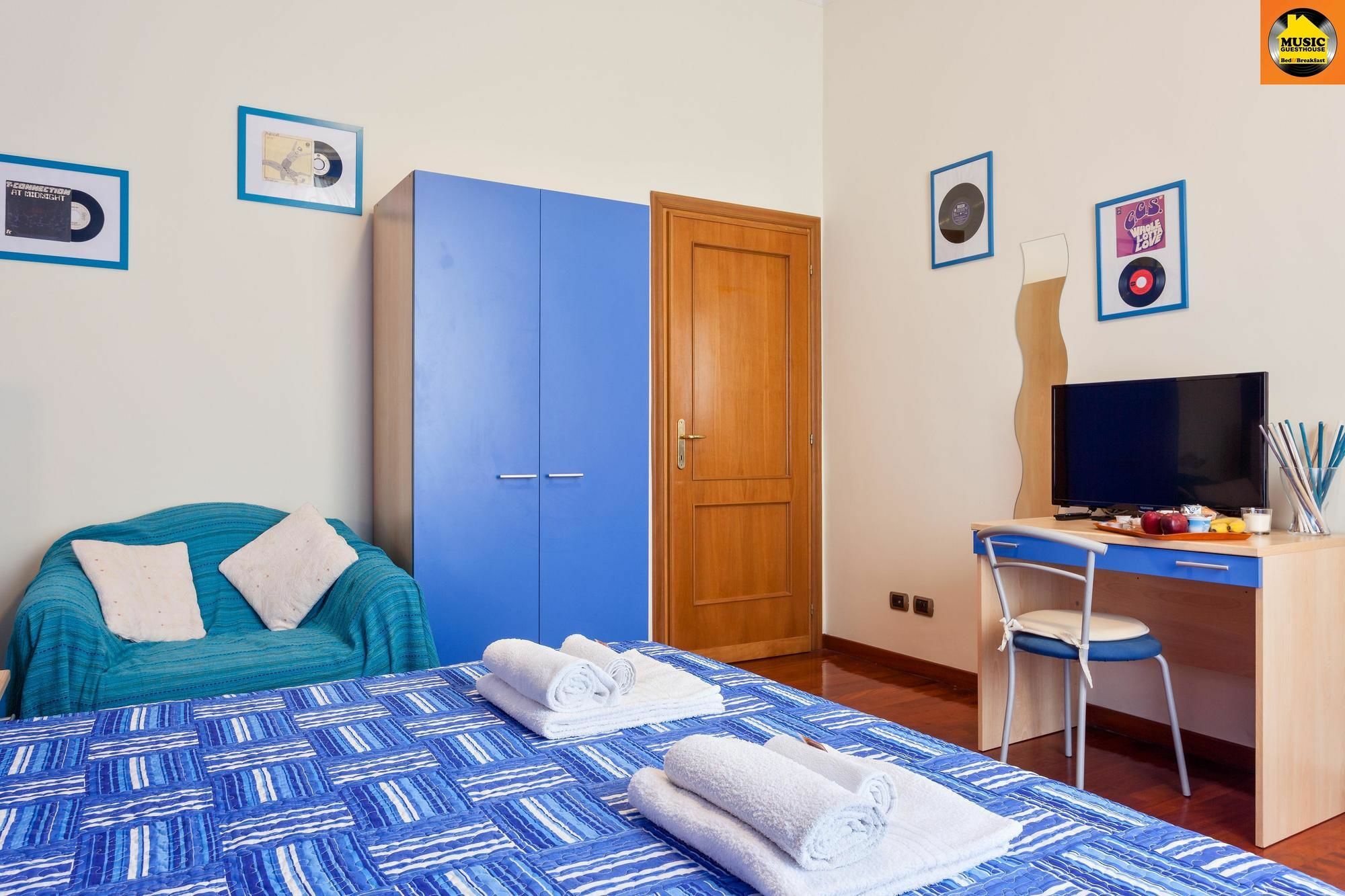 Music 5* Roma