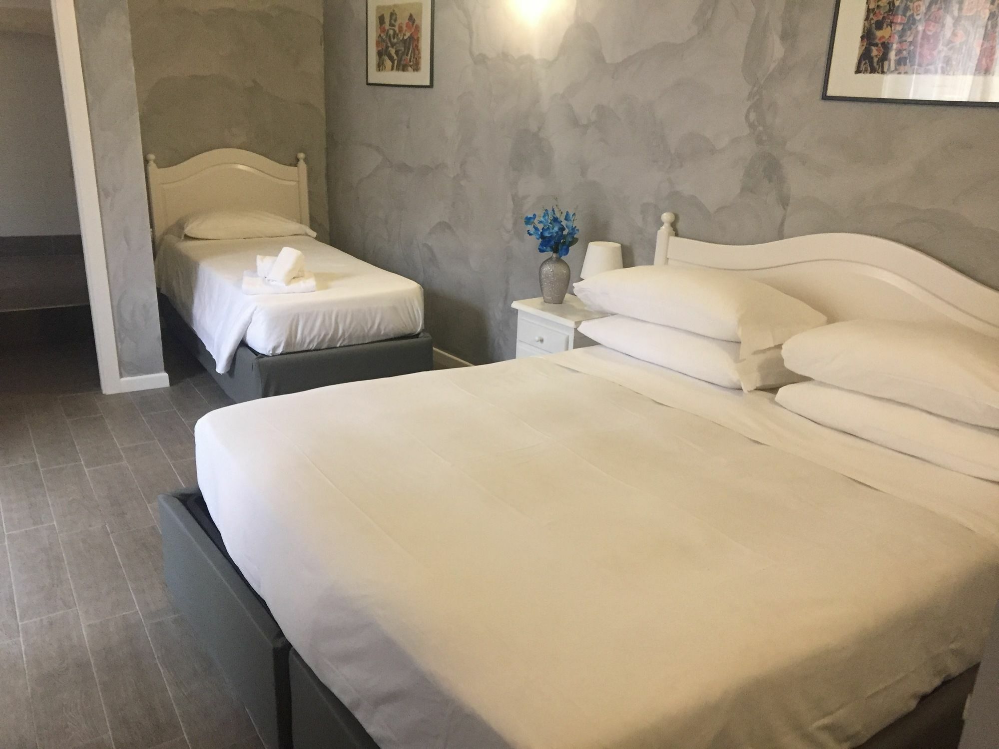 Domizia Floor 3* Rome