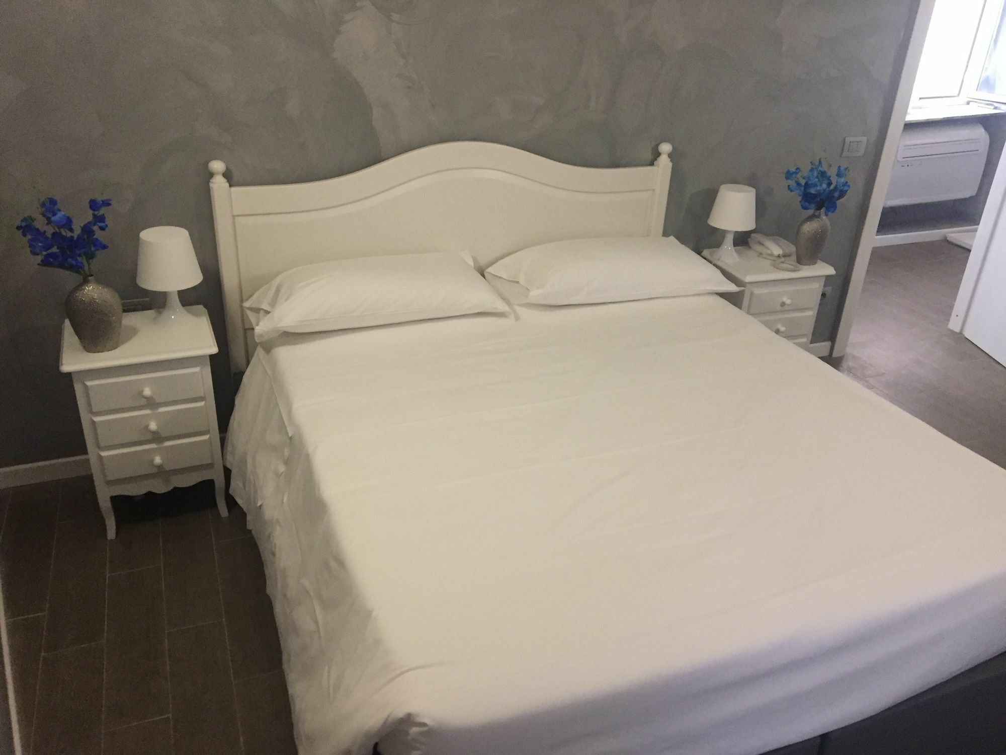 Domizia Floor Guest house