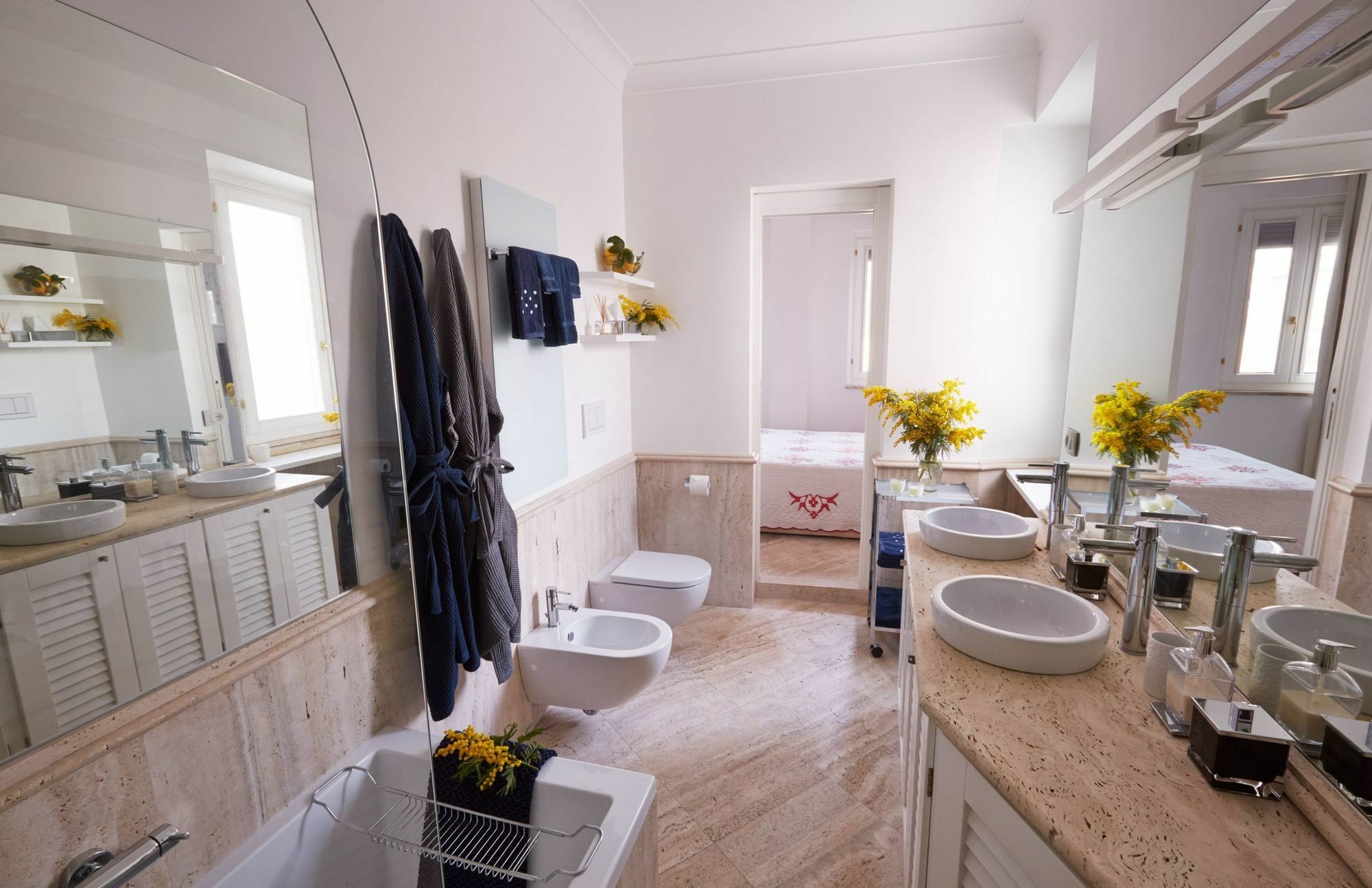 Via Del Corso - Three Bedroom Penthouse Rome