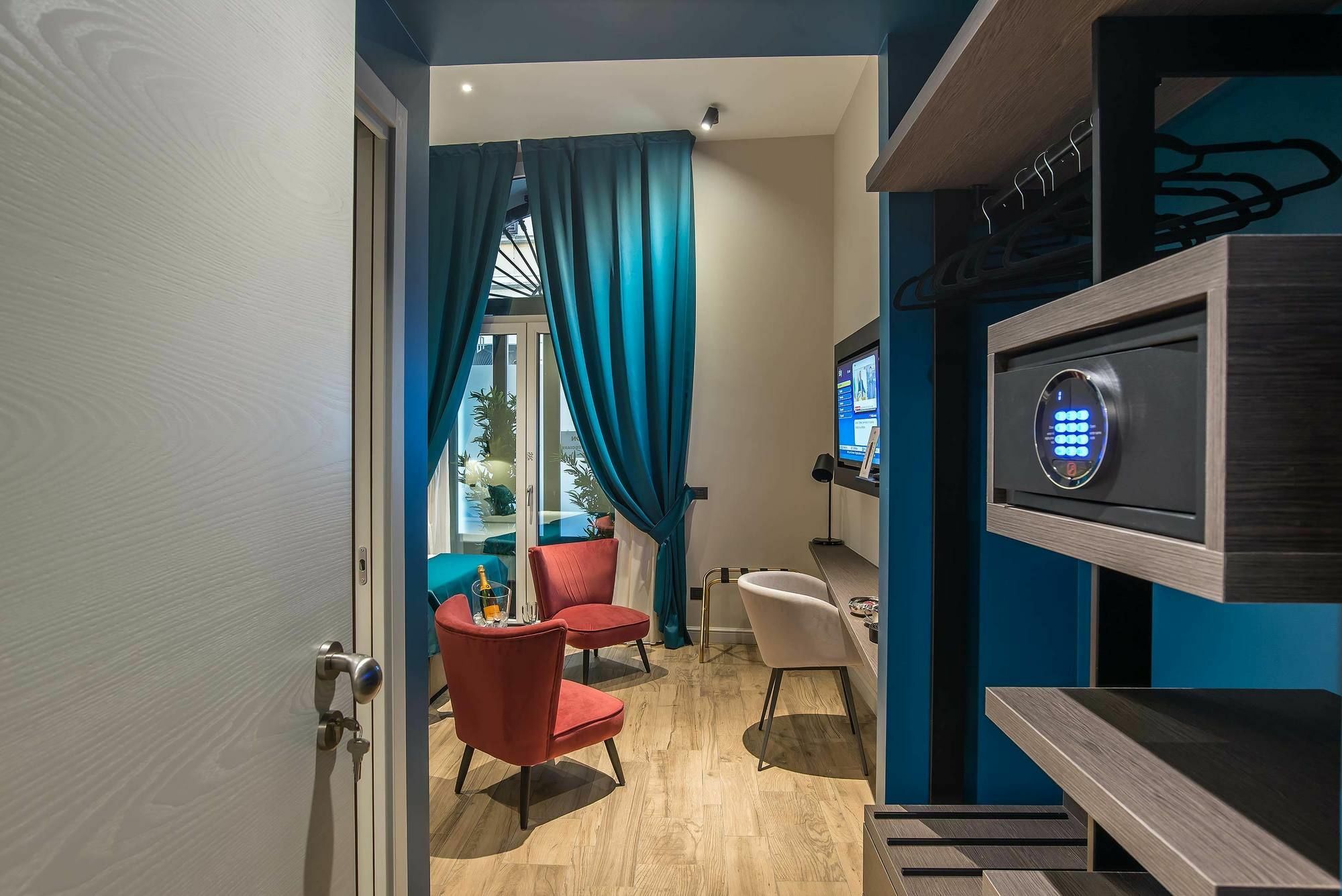 Navona Street Hotel 3*