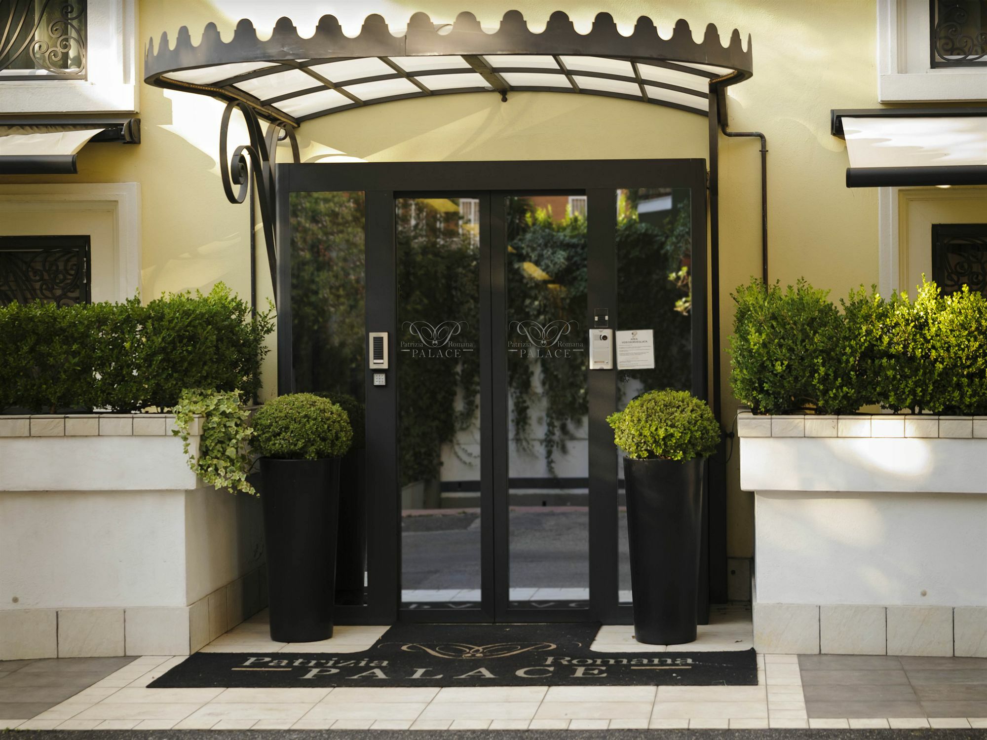 Aparthotel Patrizia Romana Palace