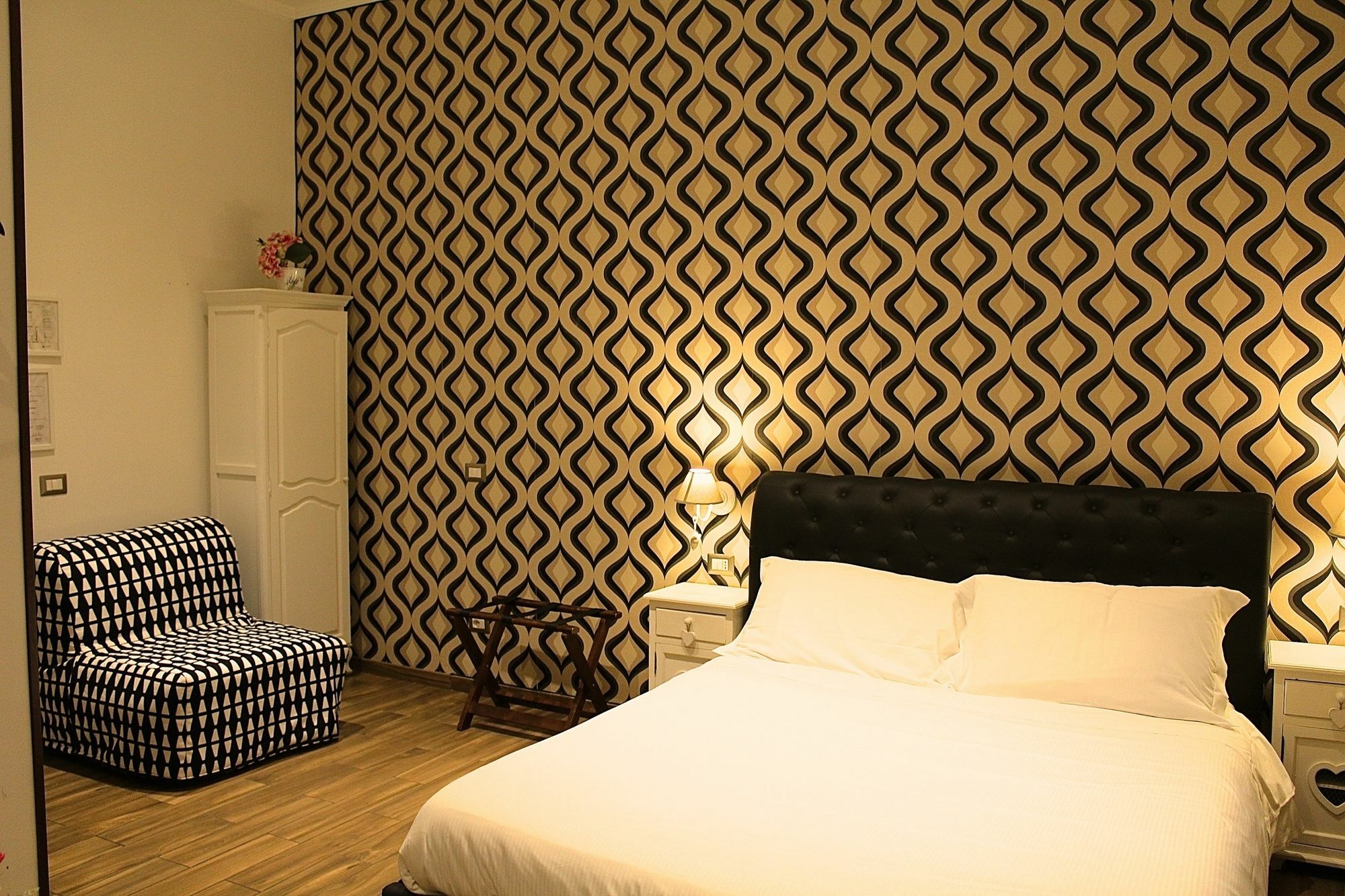 Royal 2* Roma