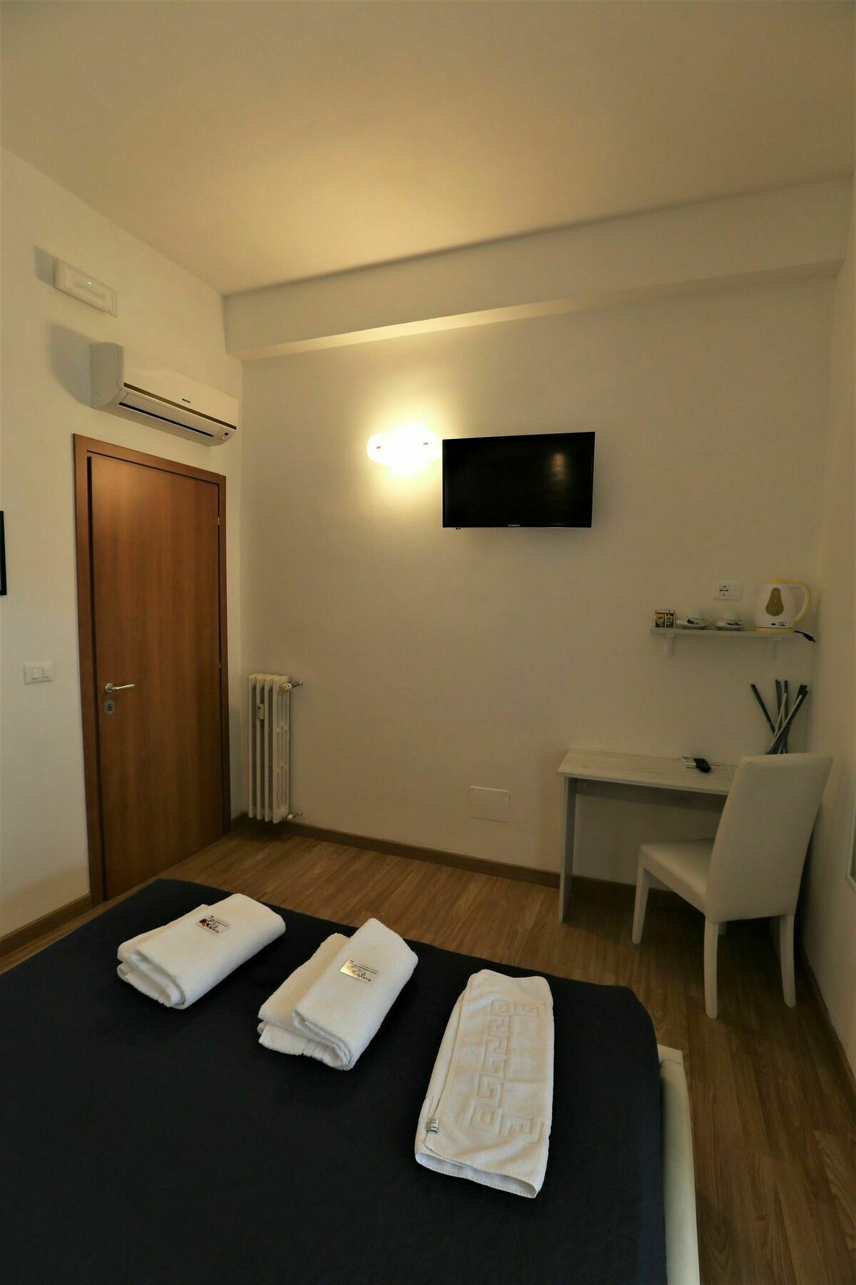 Rooma Beb Gjestgiverier Roma