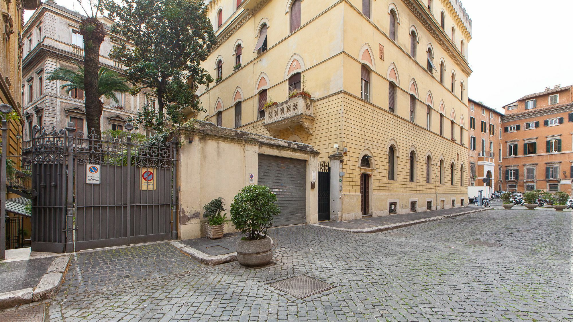 Apartamento Portico Ottavia Garden Apartment