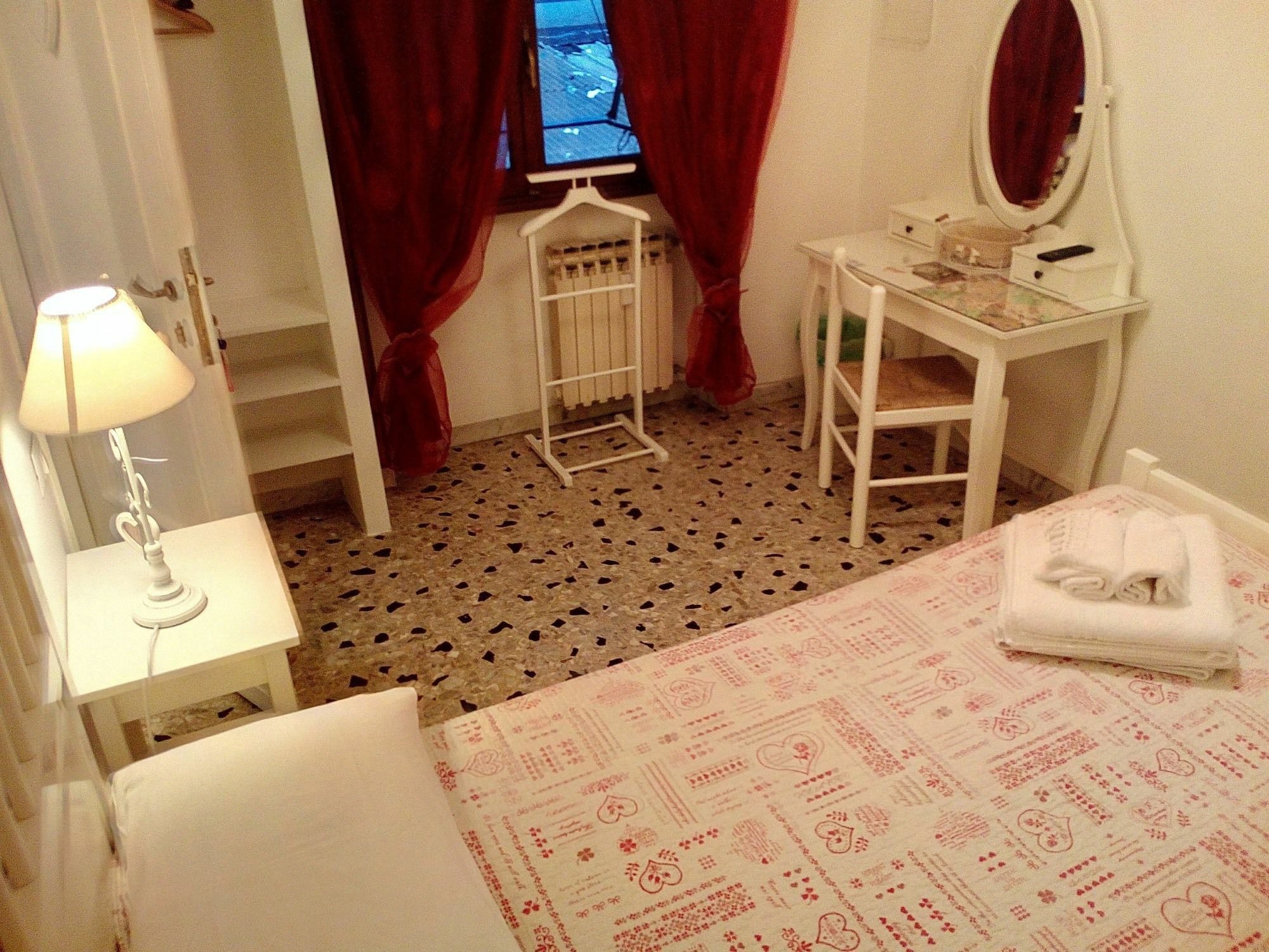 Gjestgiverier Sergio Tourist Close Tiburtina Station 3*