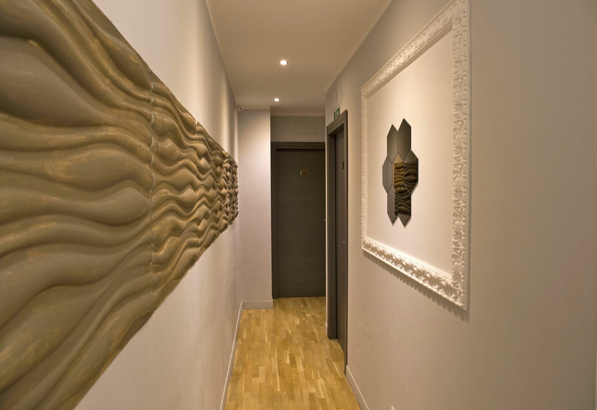 Corso Exclusive Suites 3*
