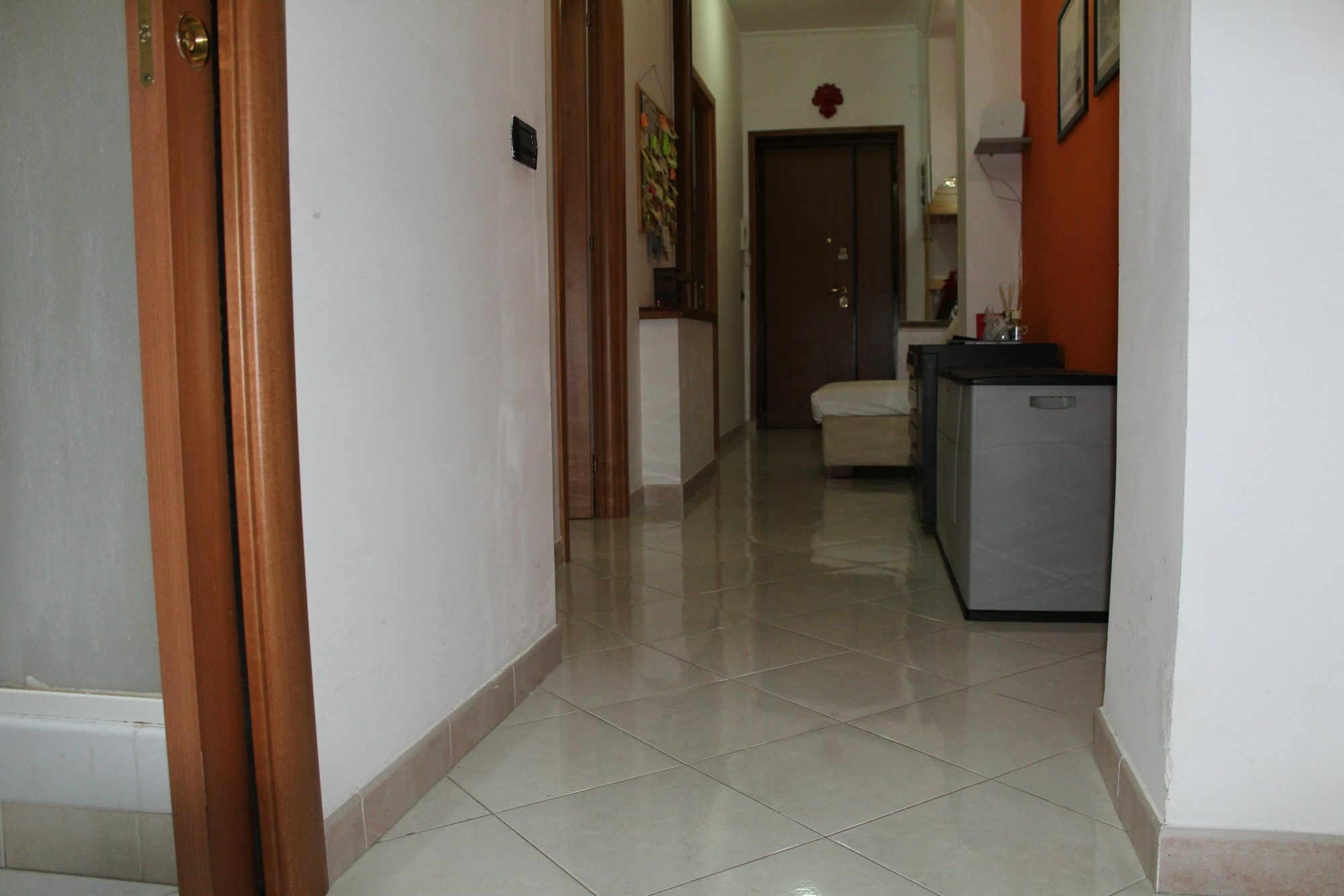 Casa de hóspedes Suites Holiday Rooms *