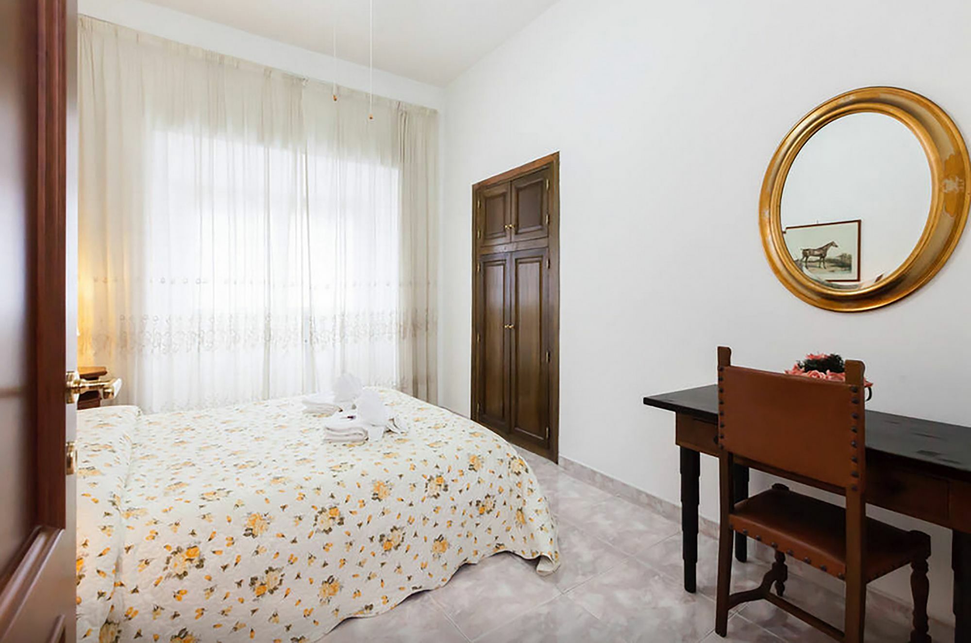 Caterina One O One - Embassy Apartamento