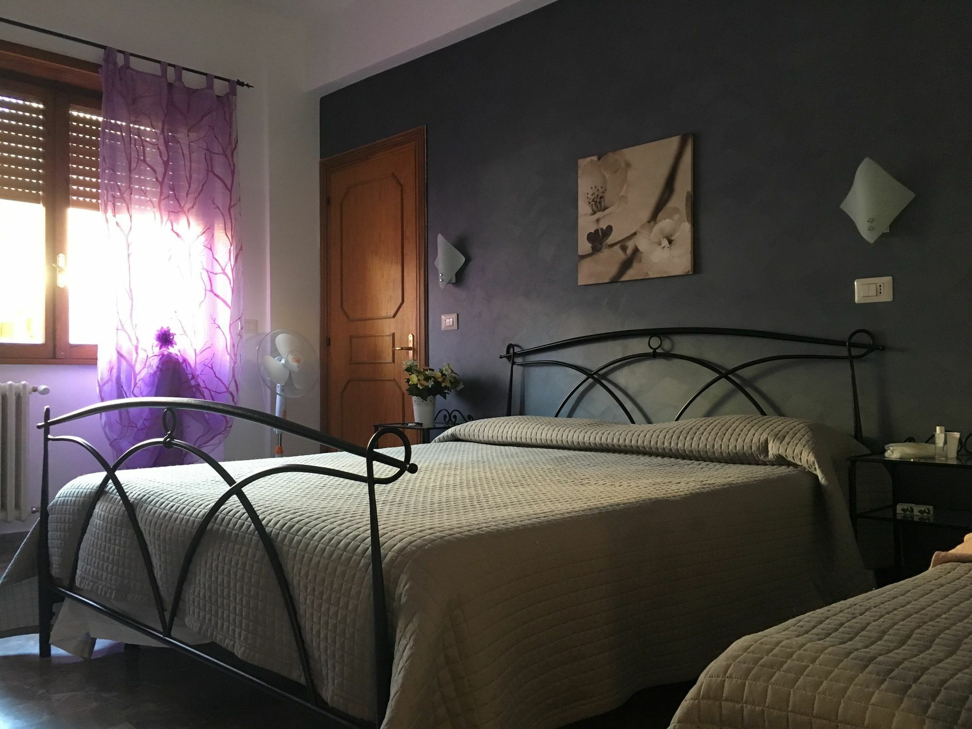 Bed *