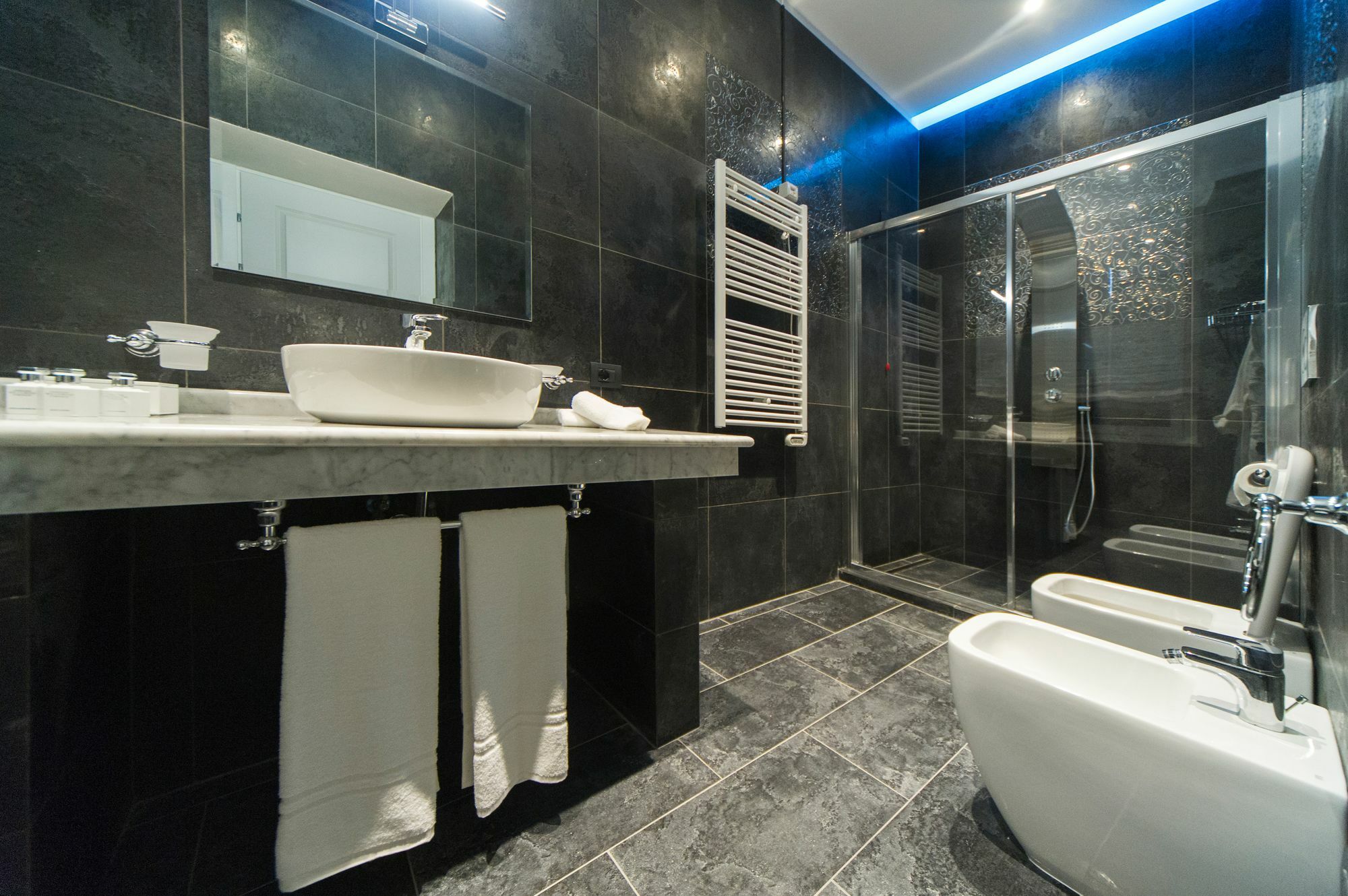 Gjestgiverier Via Veneto 3*