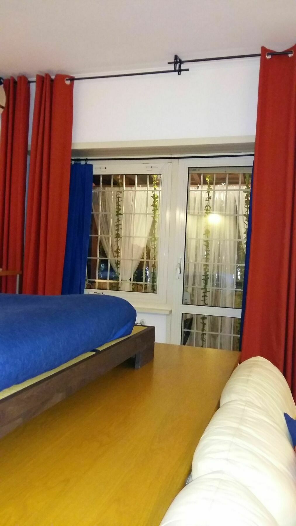 Costantinahouse *