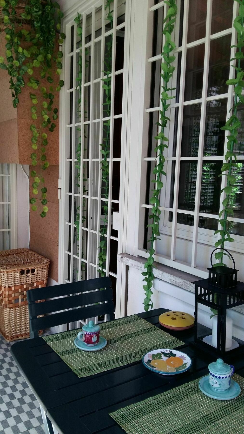 Costantinahouse *