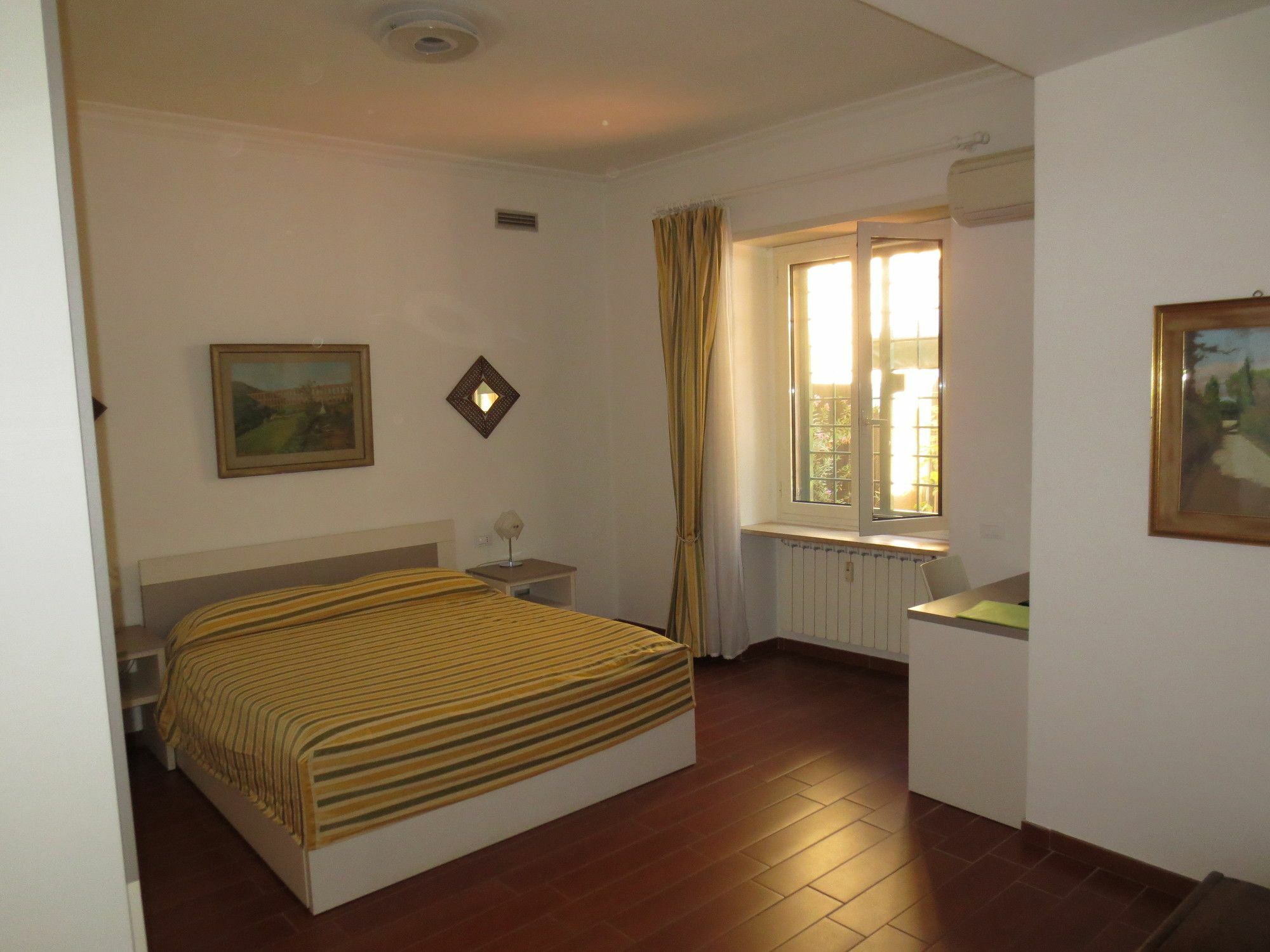 Bed and breakfast Five Roma