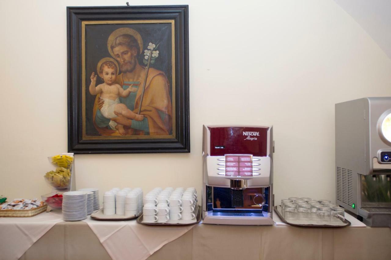 Domus Sessoriana Bed & Breakfast Roma