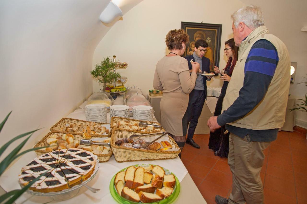 Domus Sessoriana Bed & Breakfast Roma