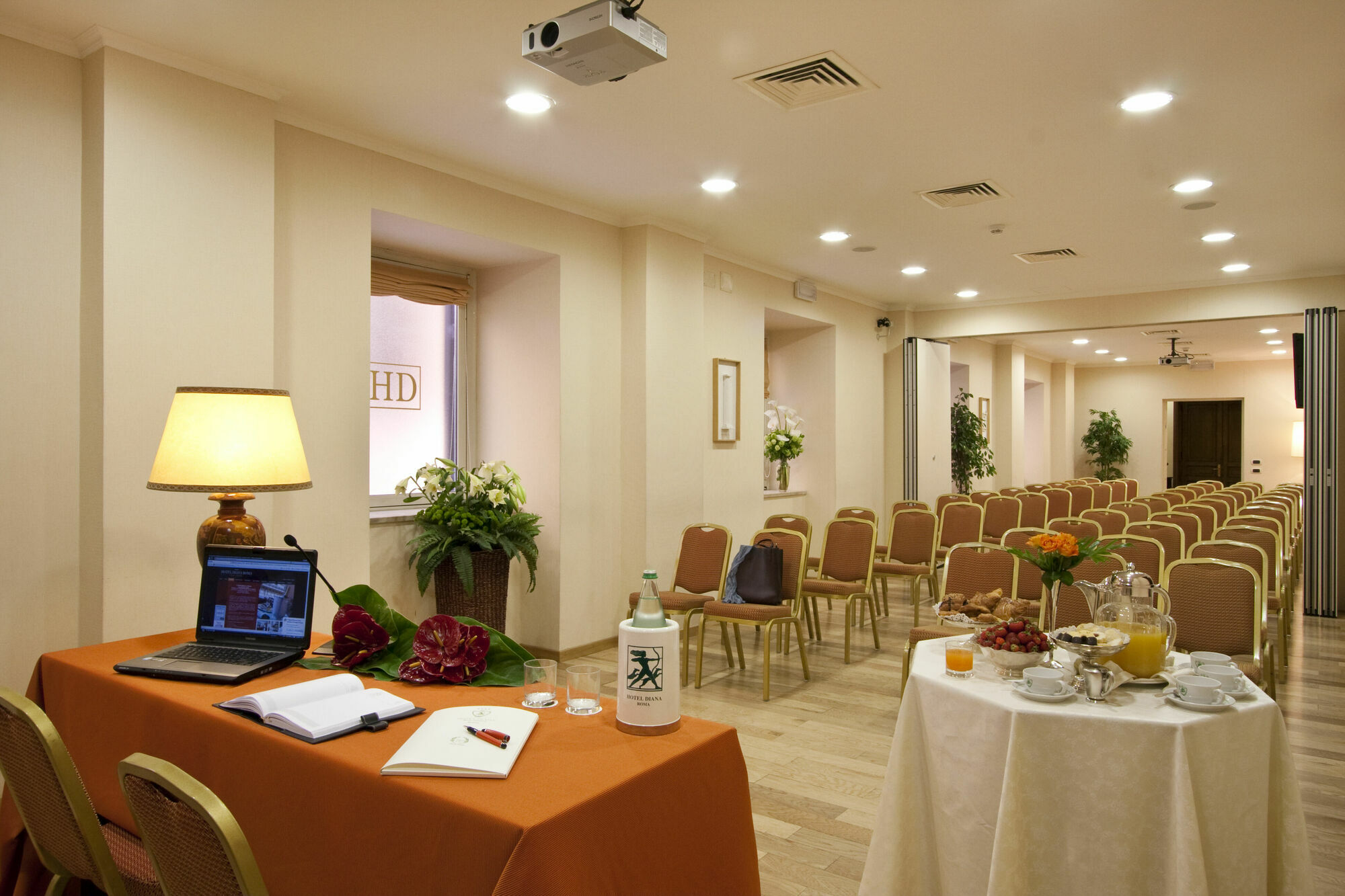 Diana Roof Garden 4*