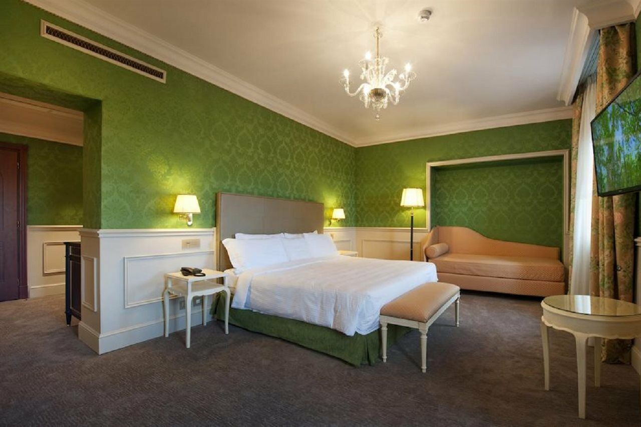 Hotell Intercontinental Ambasciatori Palace By Ihg 5*