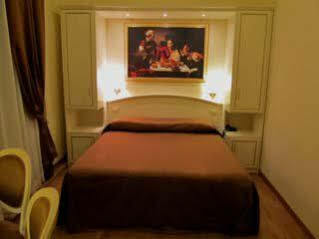 Bed & Breakfast Domus Via Veneto Roma