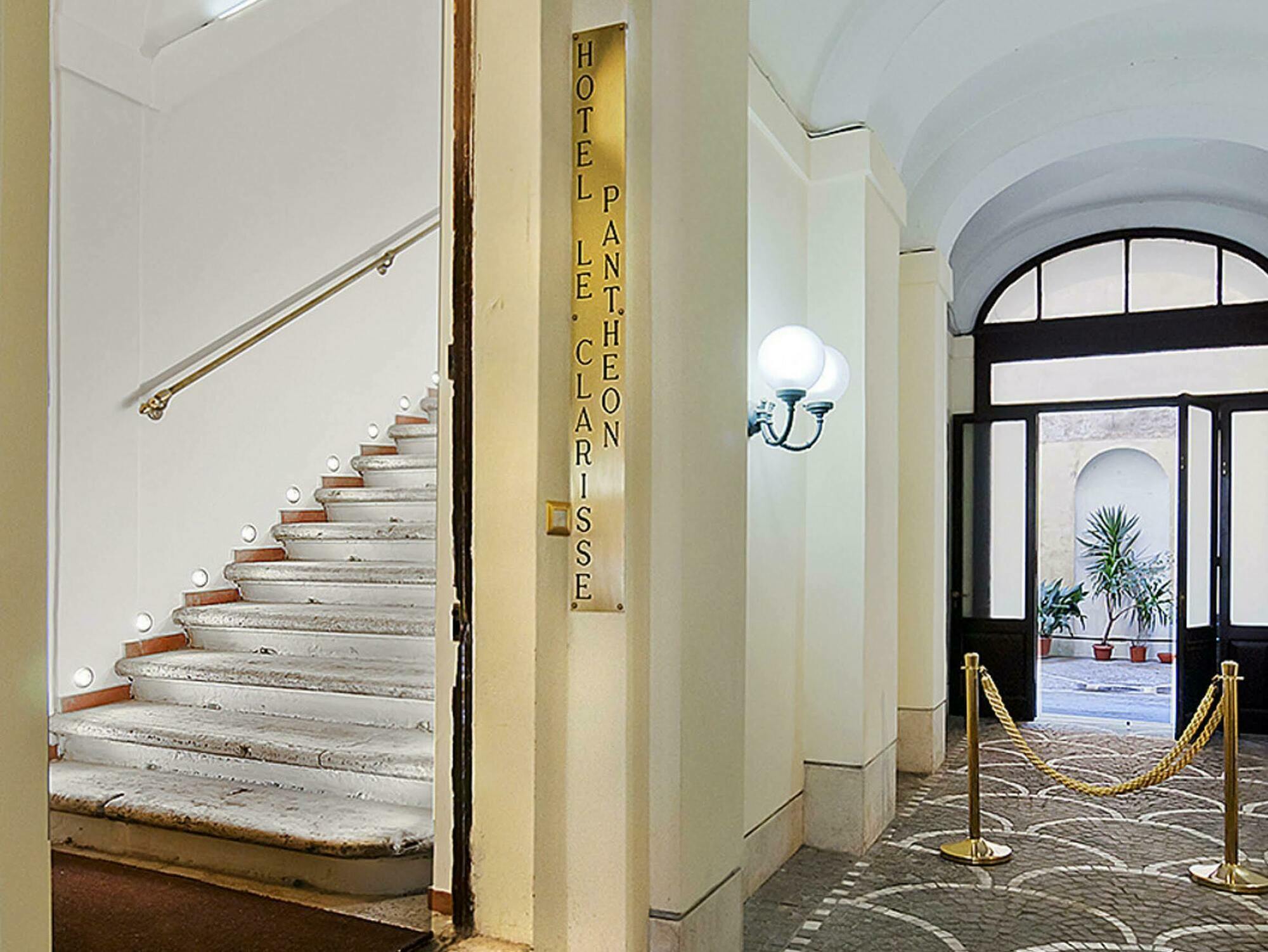 Le Clarisse Al Pantheon Hotel 3*