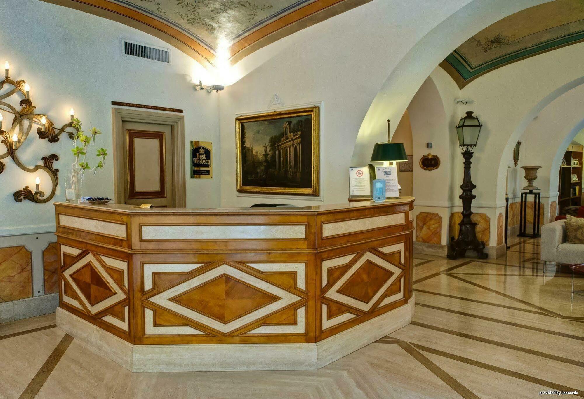 Canada Hotel 3*