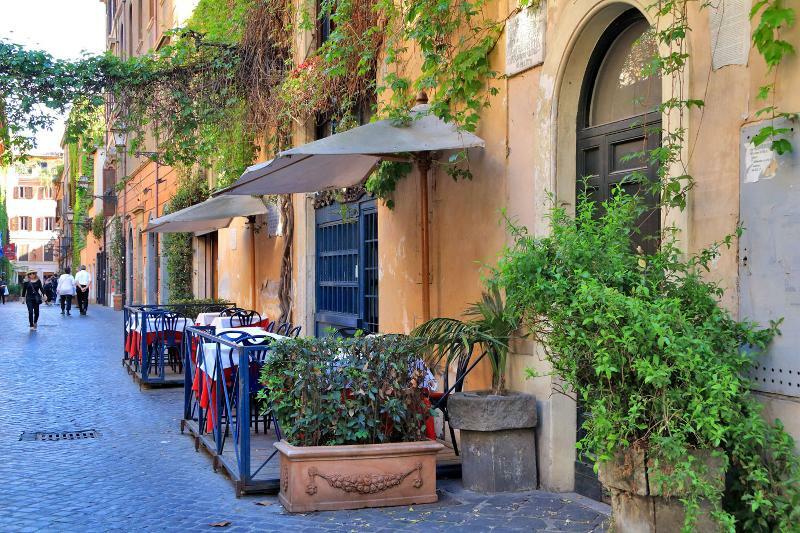 Piazzetta Margutta * Roma