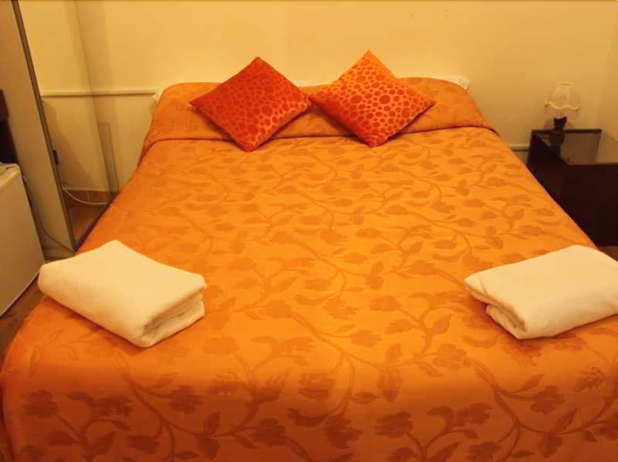 Adone House Bed & Breakfast 2*