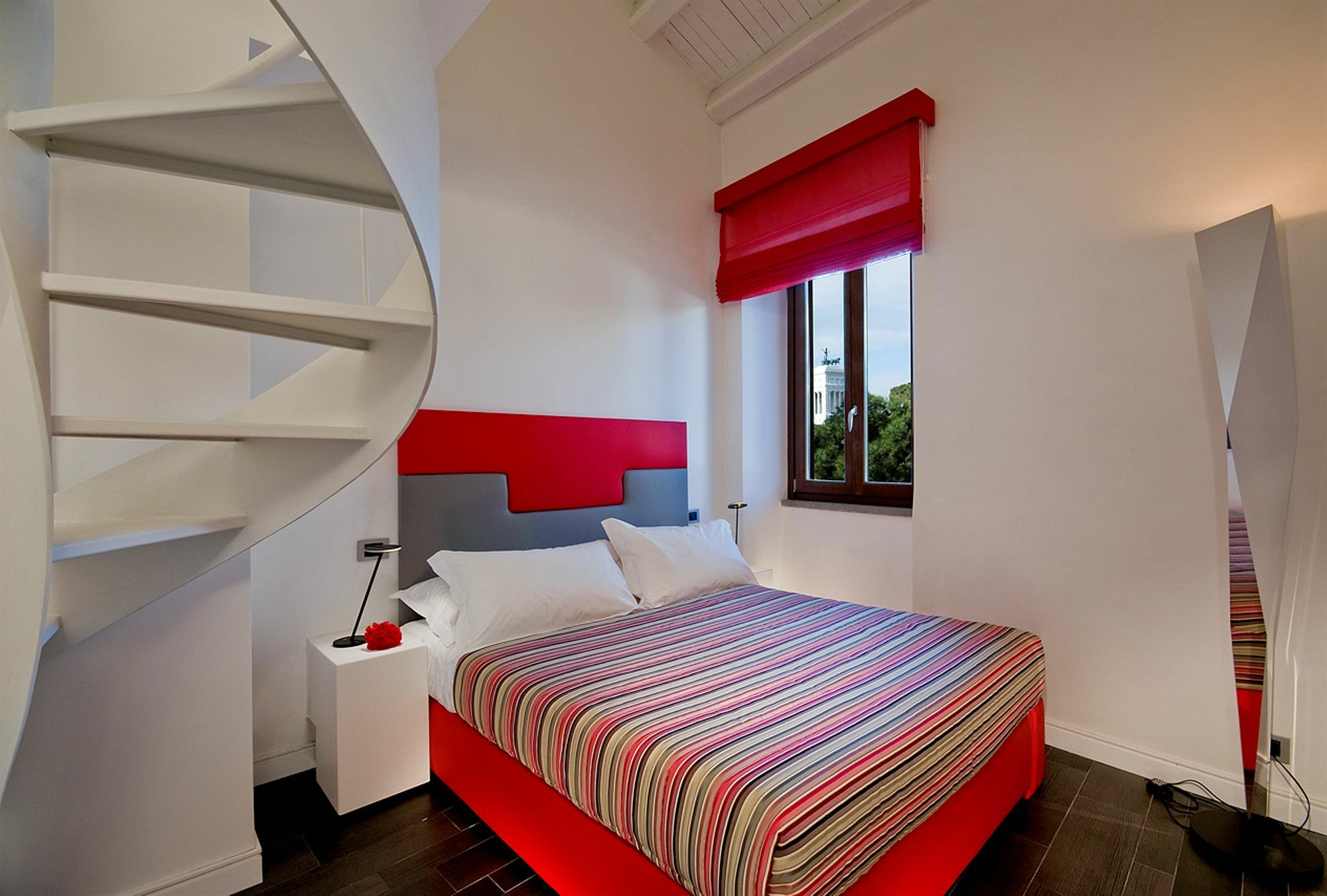 De 3* Roma