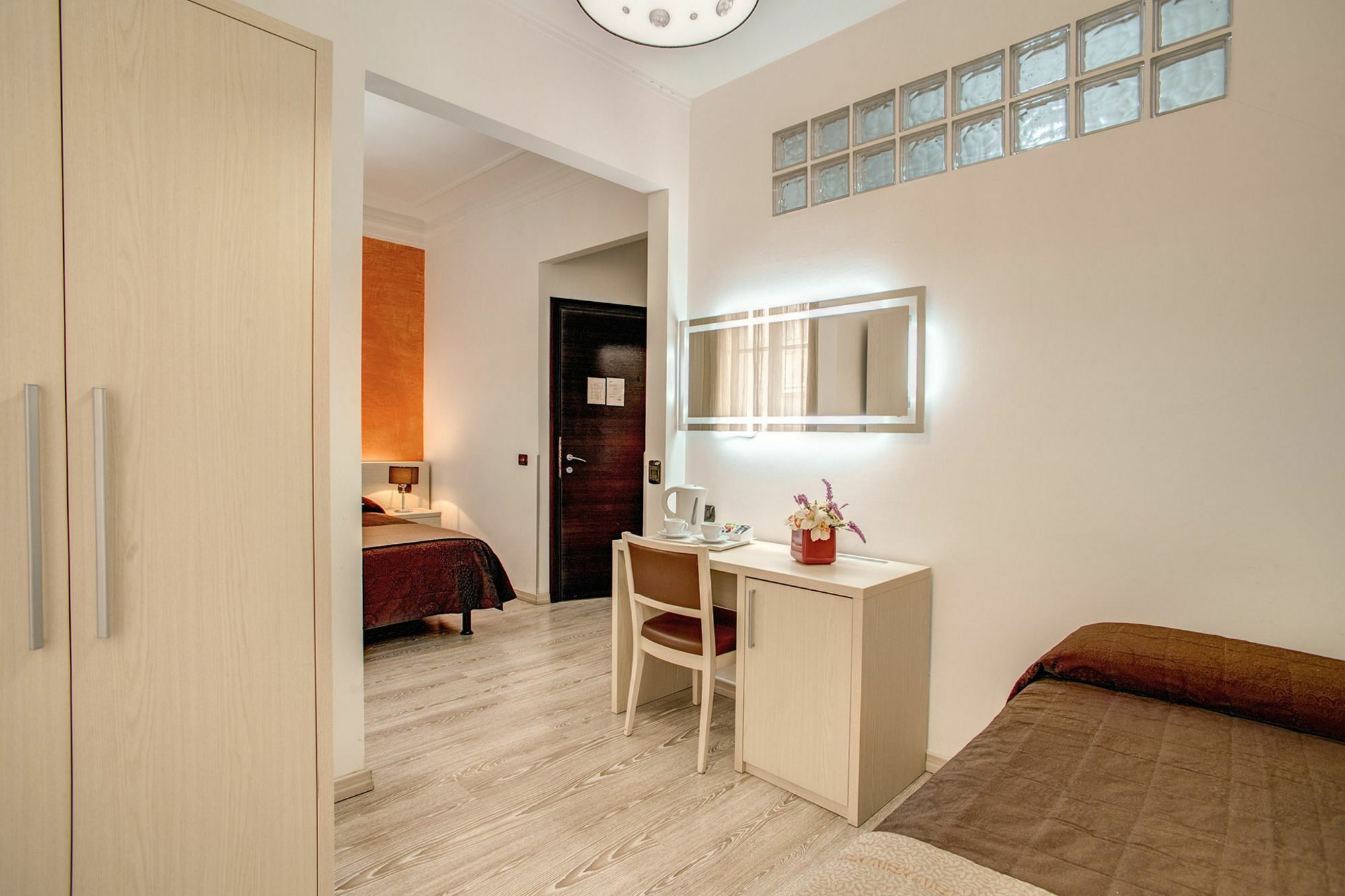 Cola Di Rienzo 3* Roma