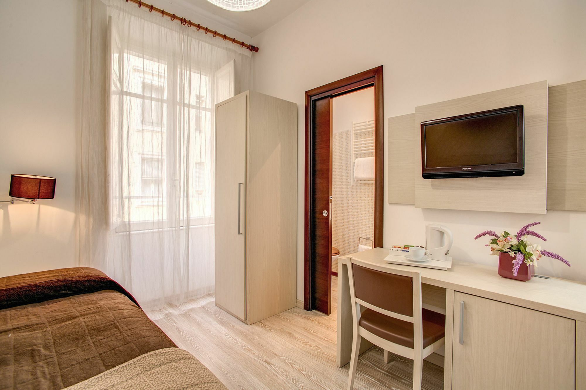 Cola Di Rienzo 3* Roma