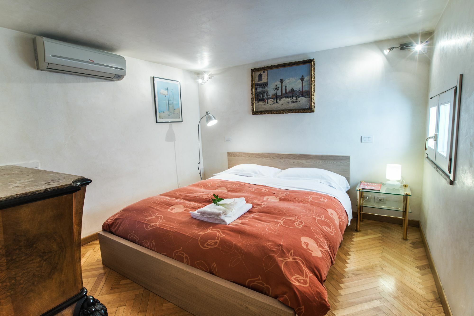 Apartment Monti Colosseum Rome