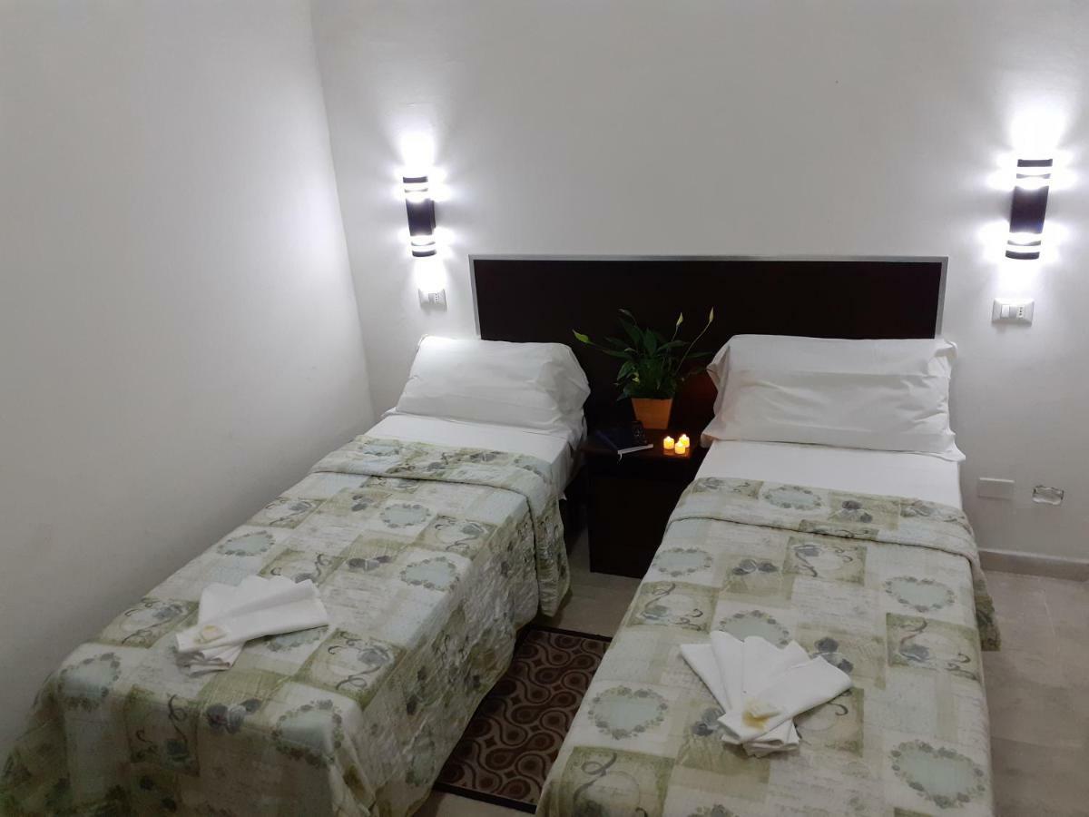 Sarkar House Bed & Breakfast Roma