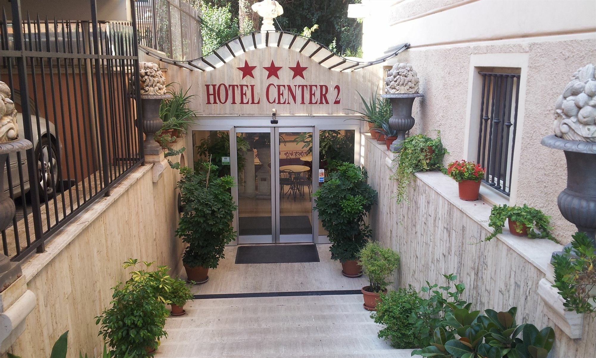 Center 2 Hotell 3*