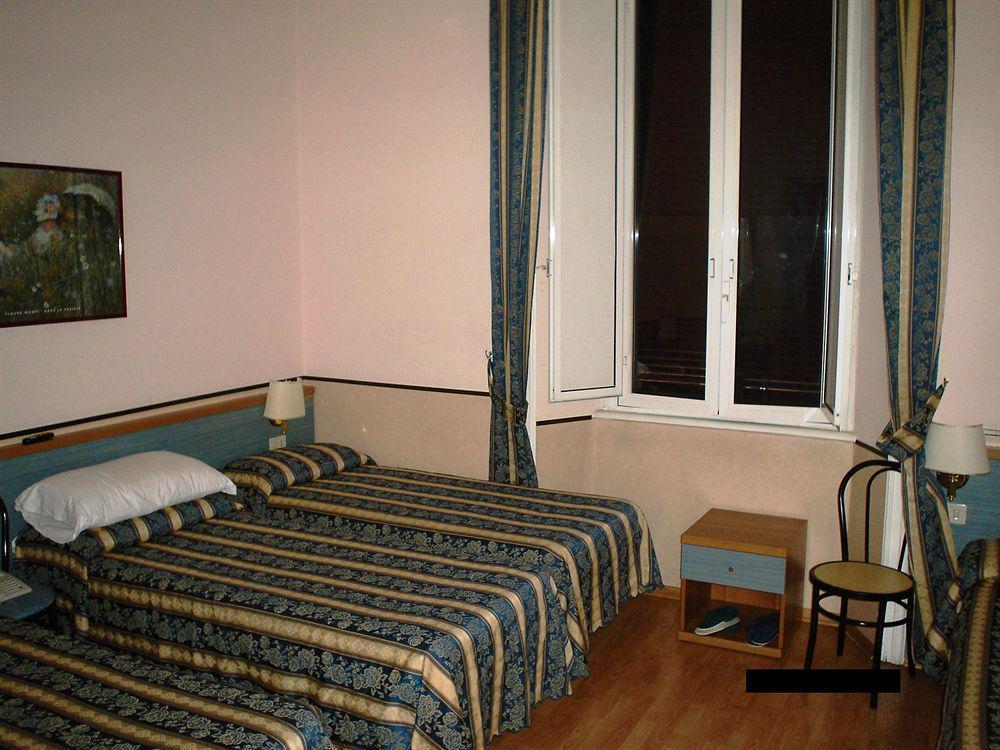 Hotell Lazzari 2*