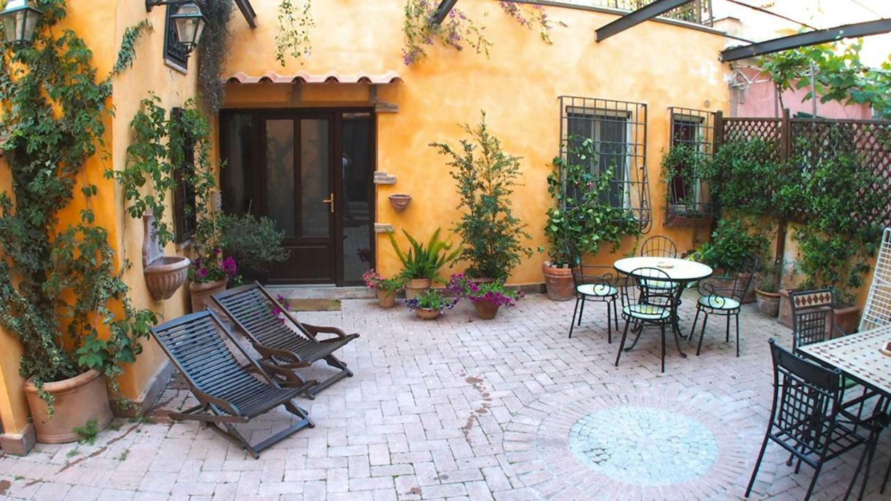 Holiday home La Piazzetta