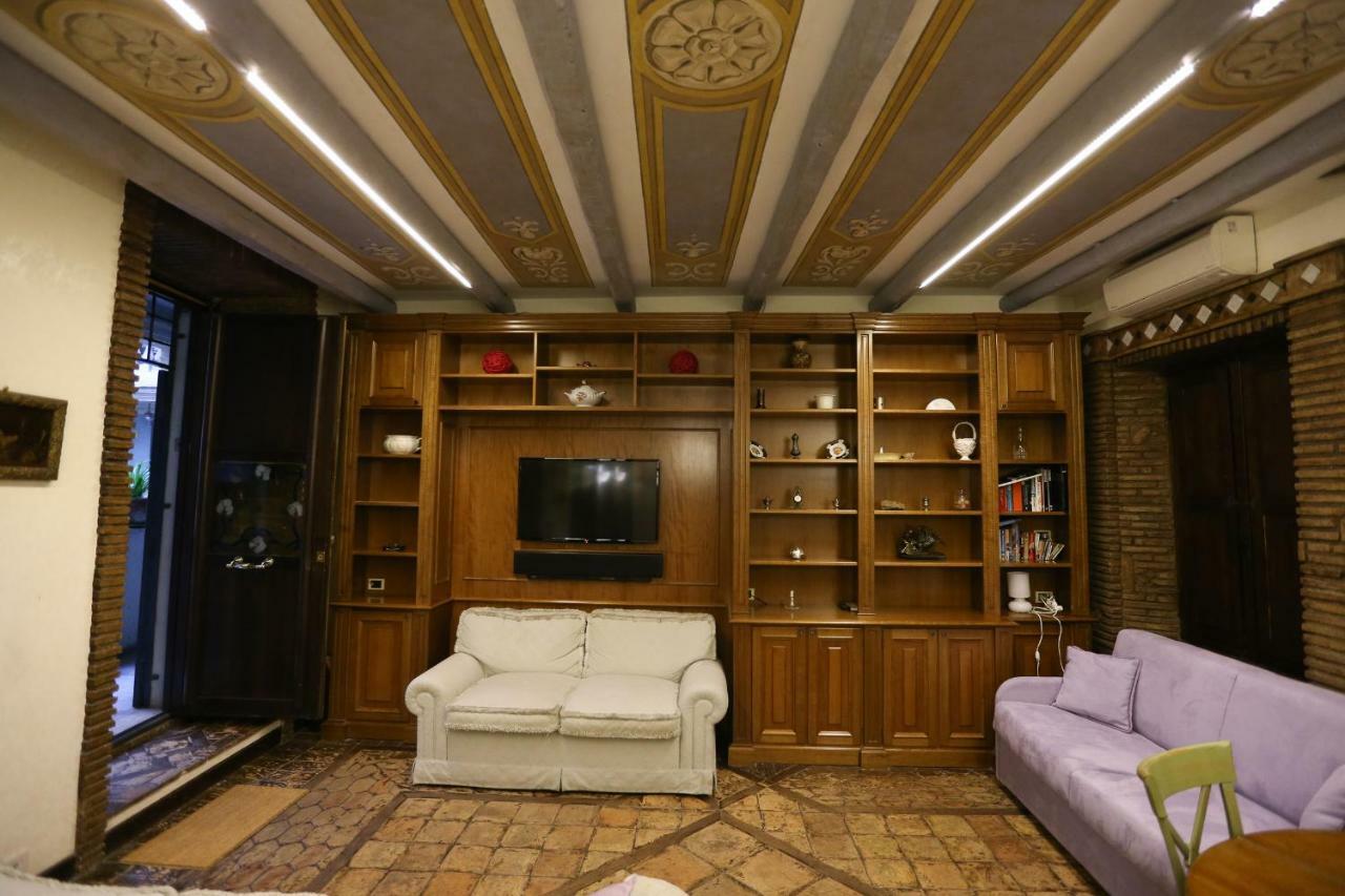 Appartamento Palazzo Alibrandi House
