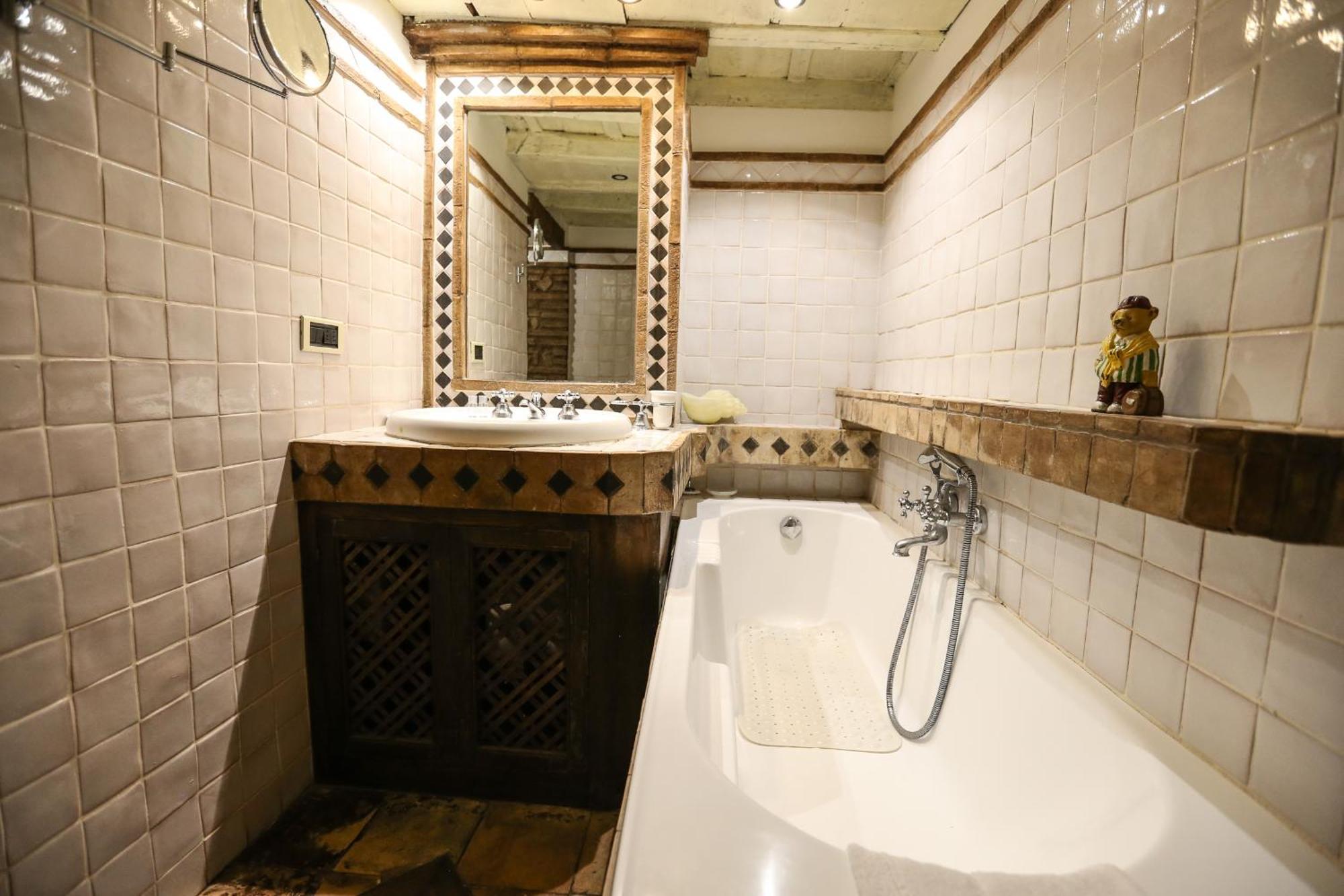 Palazzo Alibrandi House * Roma