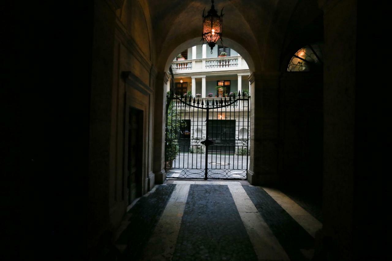 Palazzo Alibrandi House * Roma