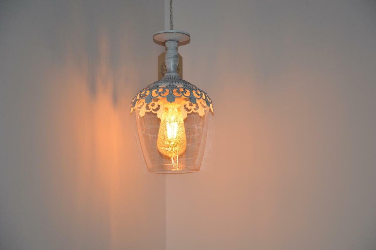 Apartment Historic Center - Elegant With Charming Antiques - Raffaello