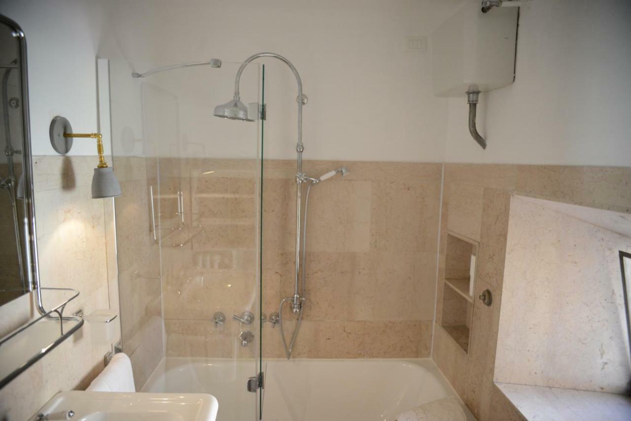 Apartamento Due Mondi, Pantheon *