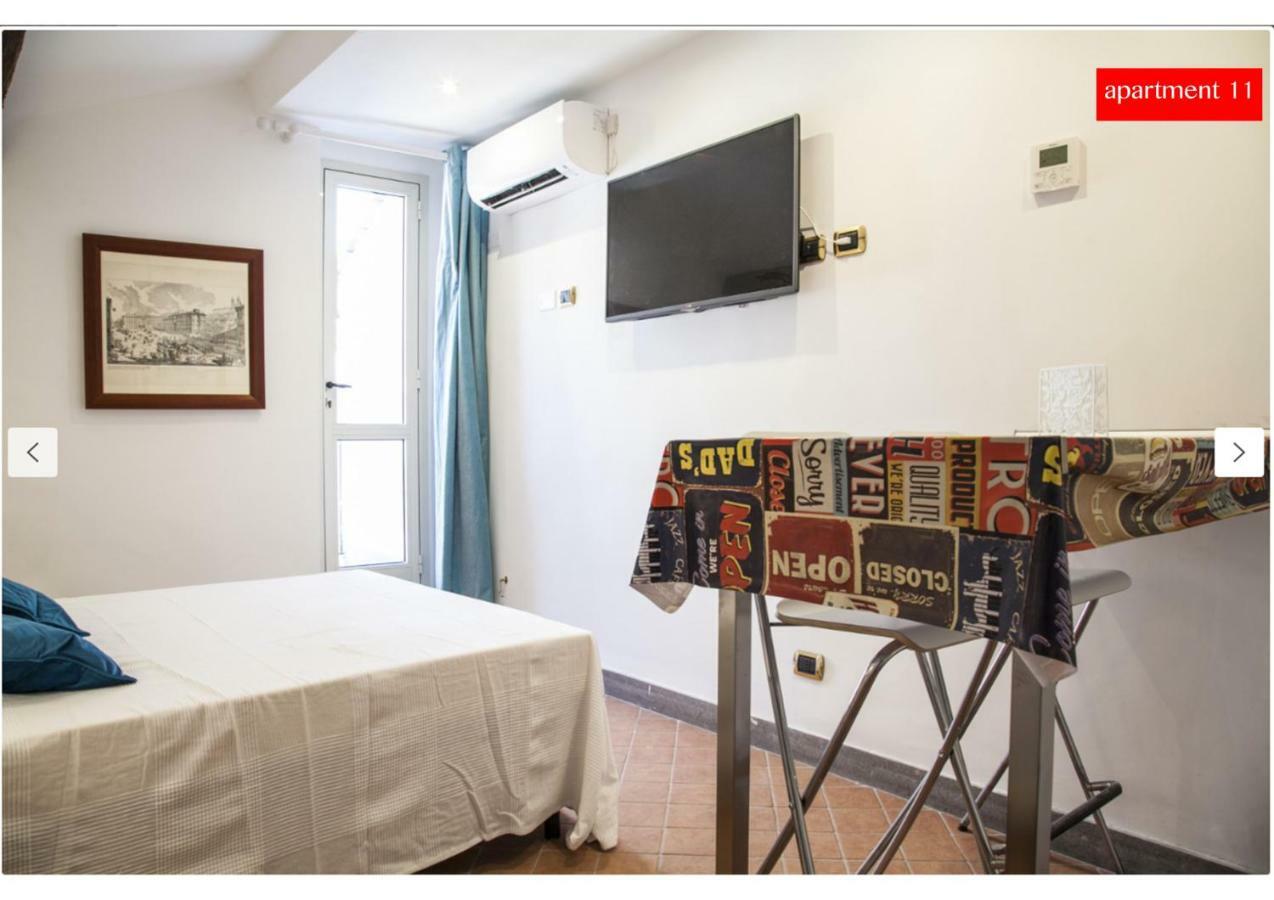 M9 Pantheon Attic 11 * Roma