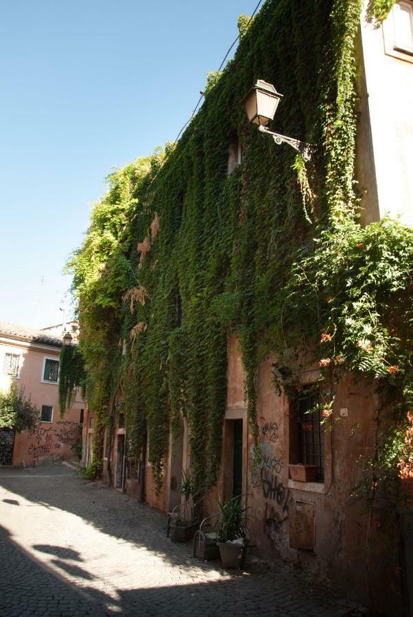 Trastevere Classico Self Check In Roma