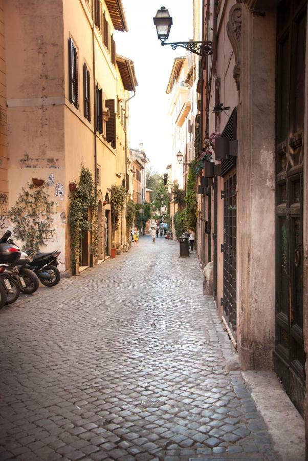 Trastevere Classico Self Check In
