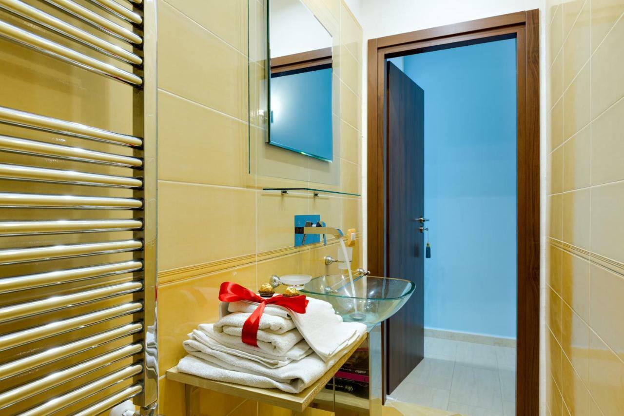 Apartment New In! Sophie At Colosseum Rome