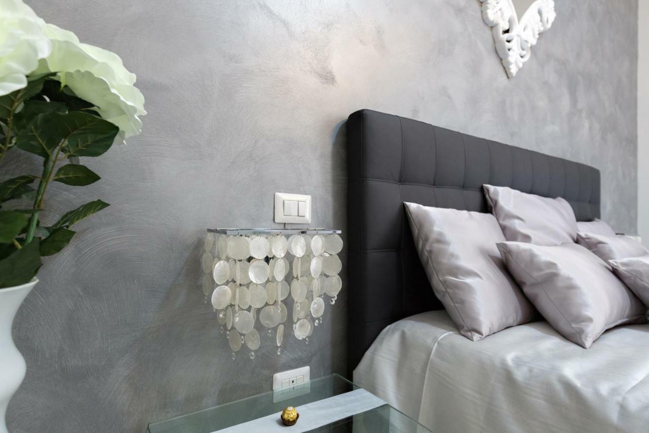 New In! Sophie At Colosseum Apartment