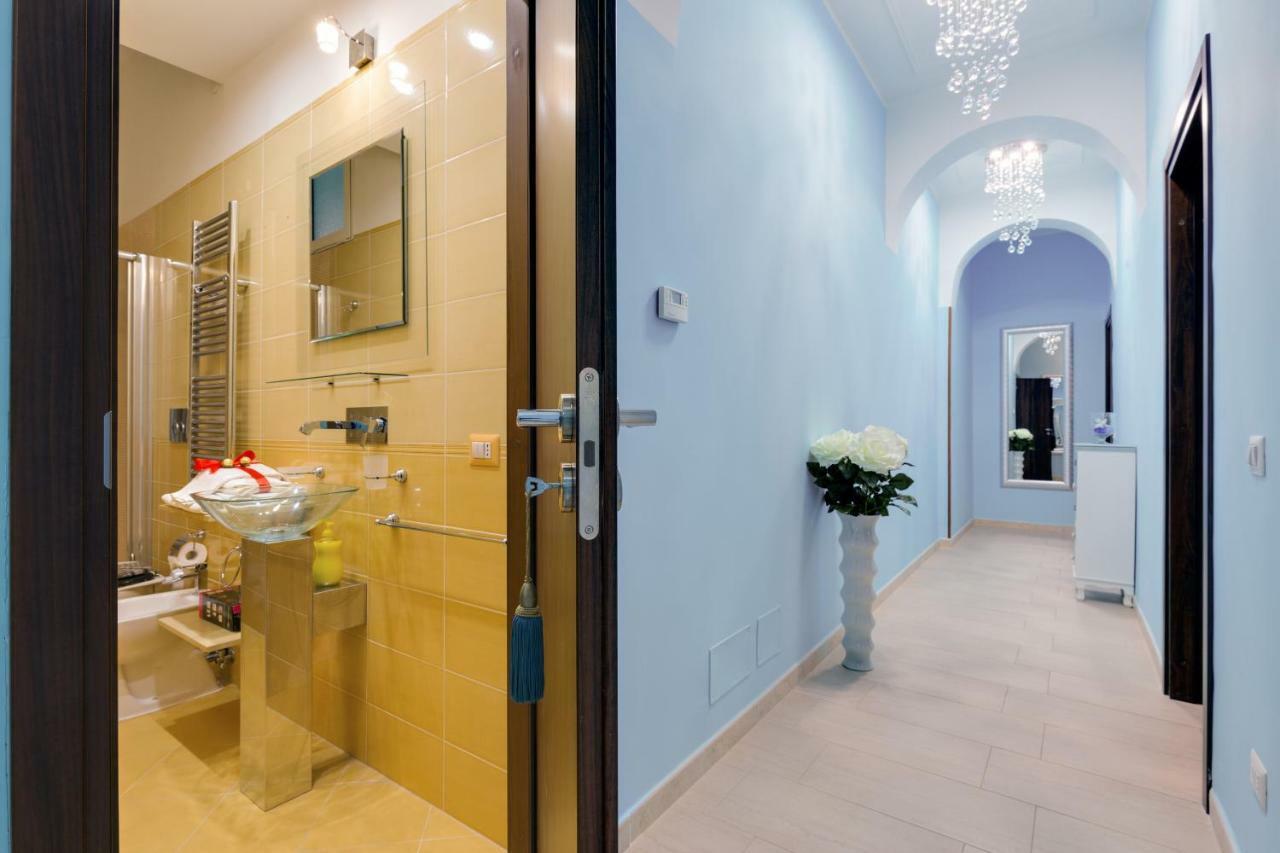 Apartment New In! Sophie At Colosseum Rome